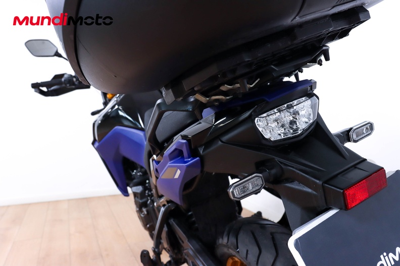 Motorbike image 9