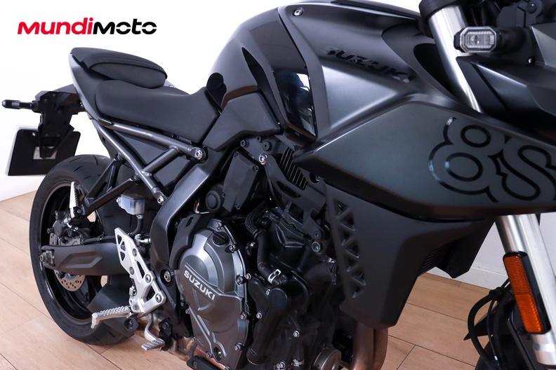 Motorbike image 12