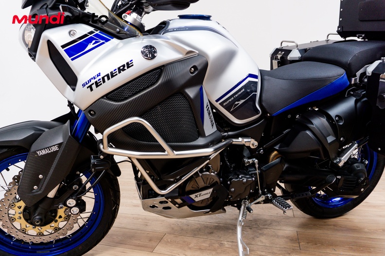 Motorbike image 9