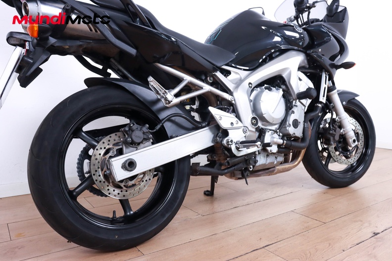 Motorbike image 3