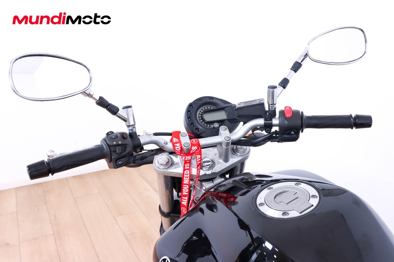 Motorbike image 10