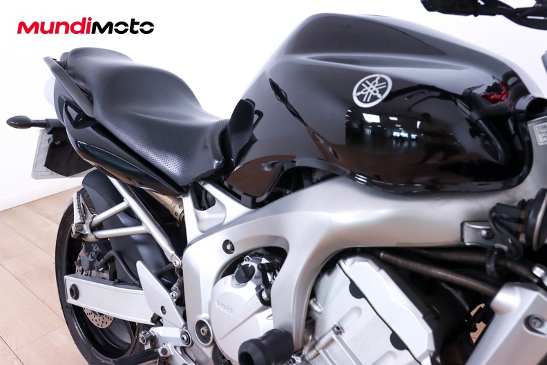 Motorbike image 13