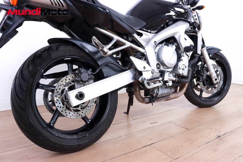 Motorbike image 3