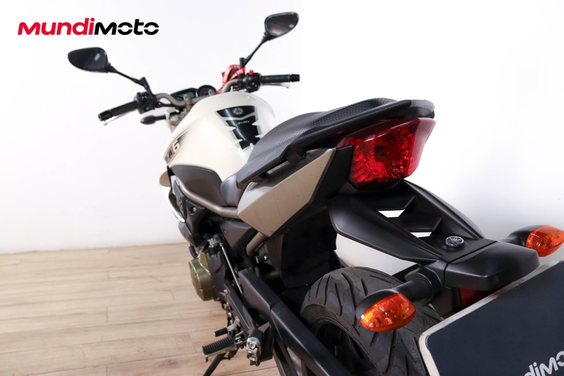 Motorbike image 9