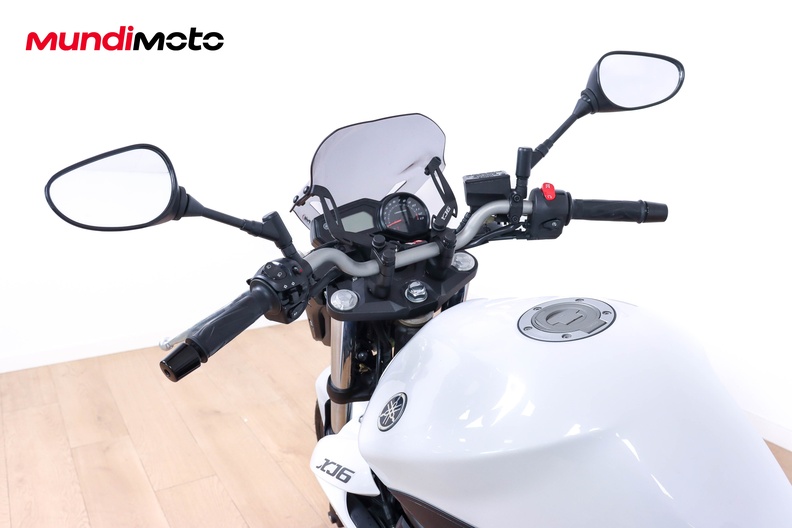 Motorbike image 10