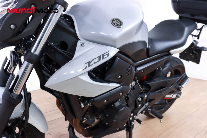 Motorbike image 9