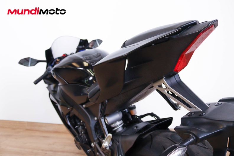 Motorbike image 9