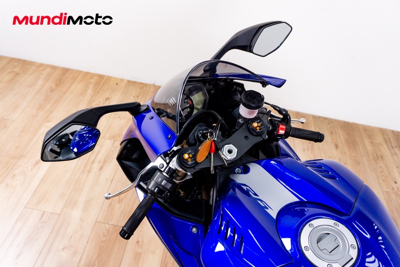 Motorbike image 10