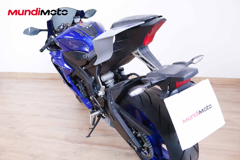 Motorbike image 8