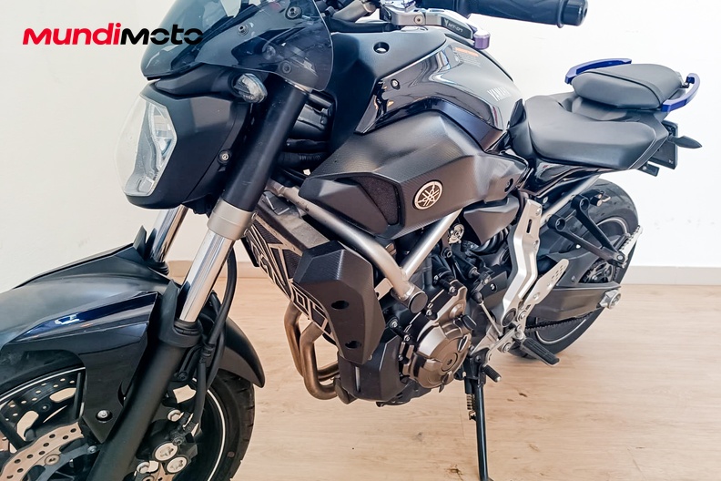 Motorbike image 9