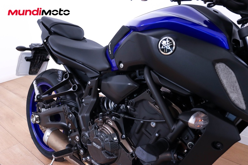 Motorbike image 13
