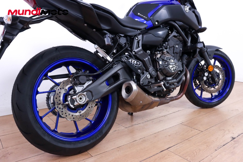 Motorbike image 3