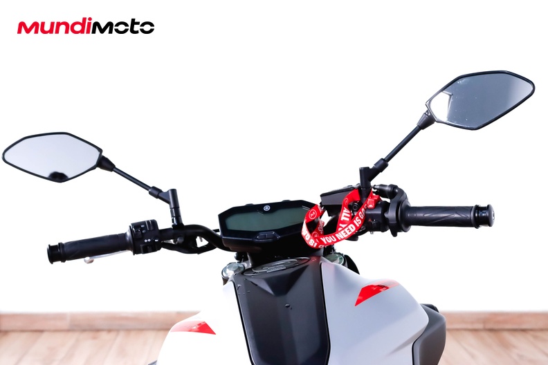 Motorbike image 10