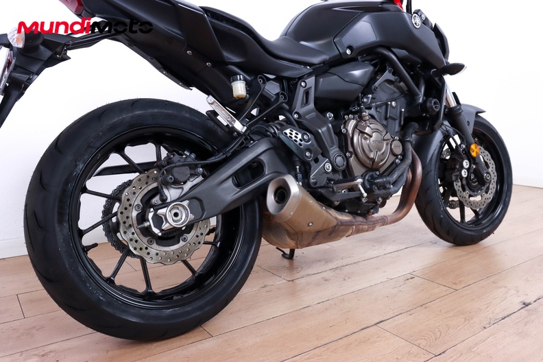 Motorbike image 3