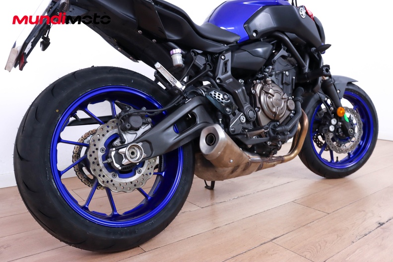 Motorbike image 3