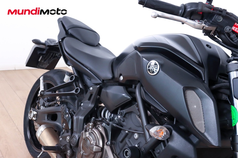 Motorbike image 13