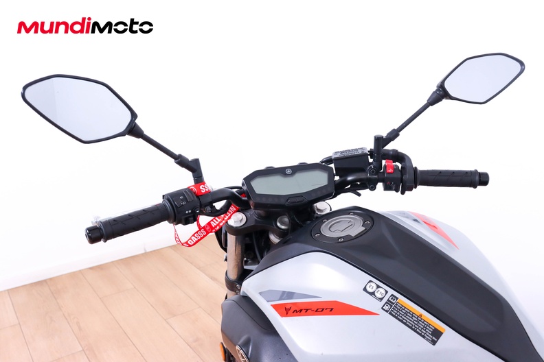 Motorbike image 10