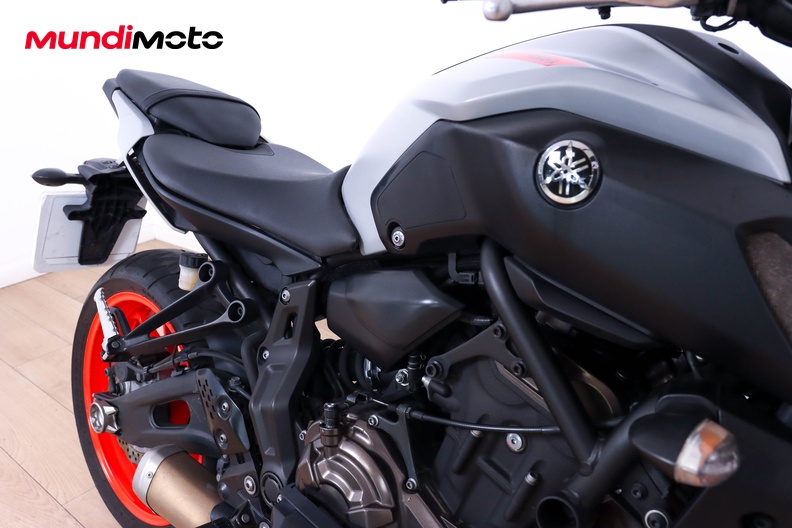 Motorbike image 13