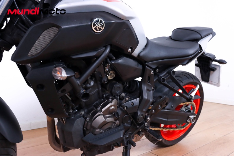 Motorbike image 8