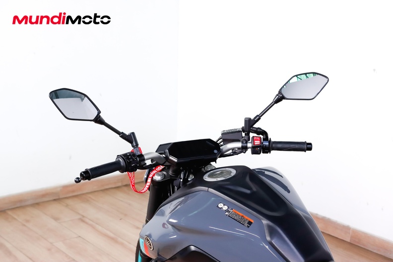 Motorbike image 10