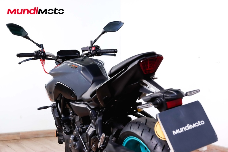 Motorbike image 9