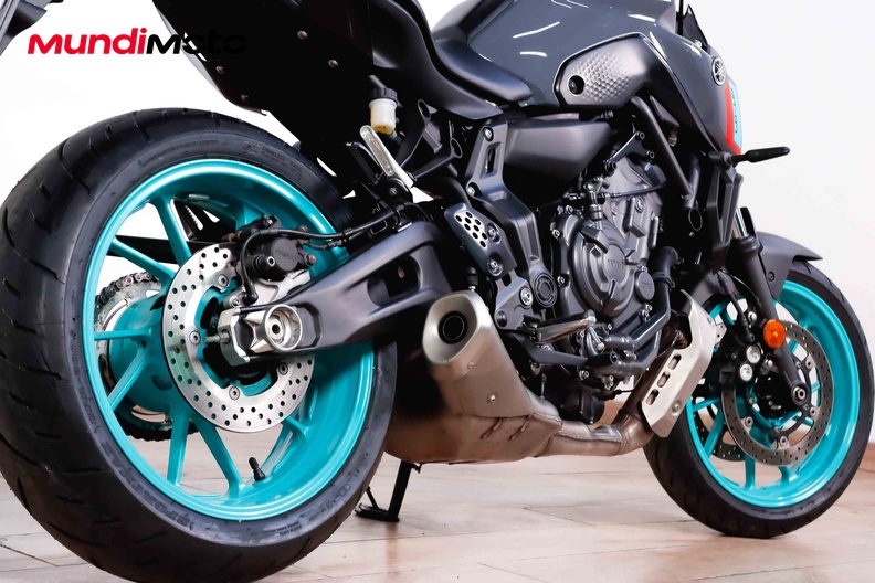 Motorbike image 3