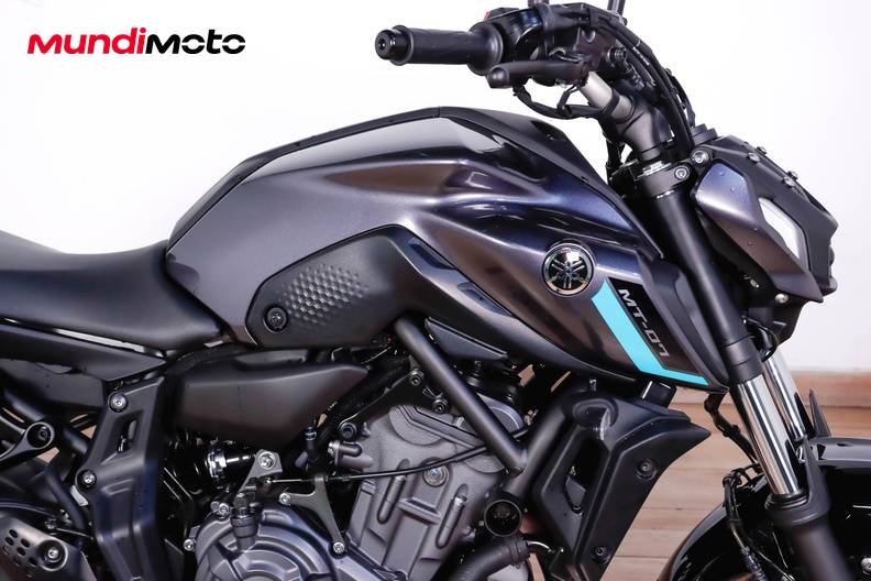 Motorbike image 13