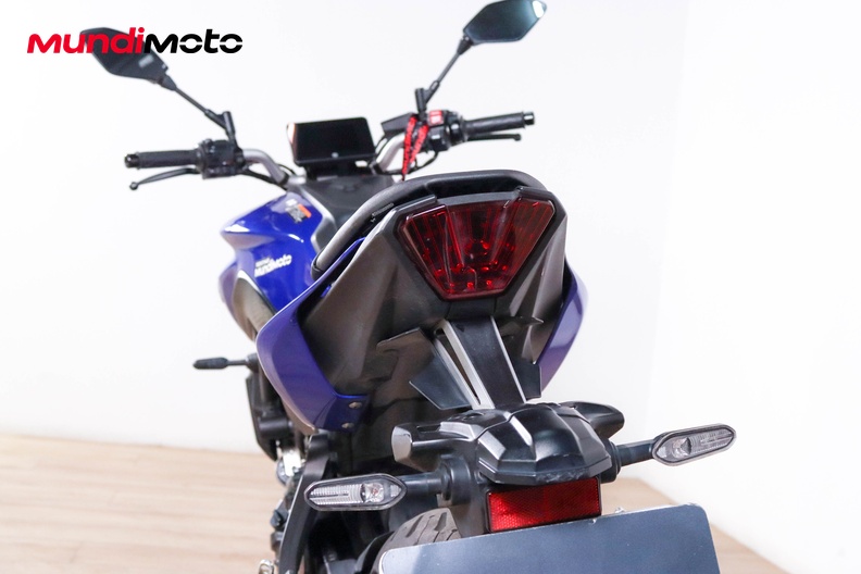 Motorbike image 9
