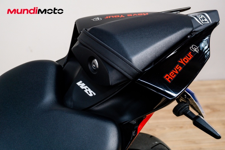 Motorbike image 16