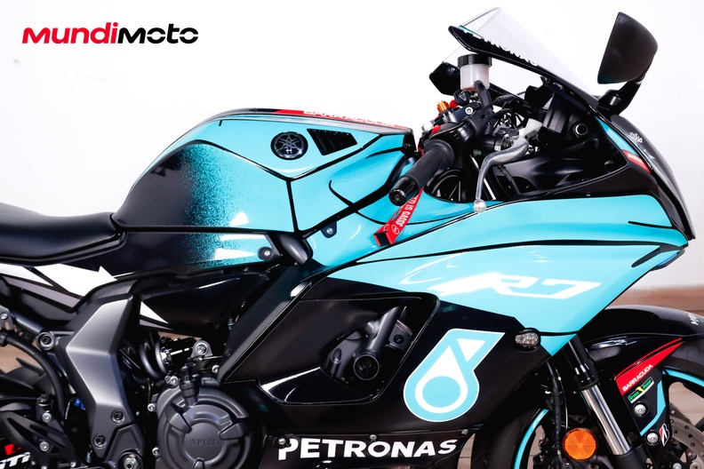 Motorbike image 12