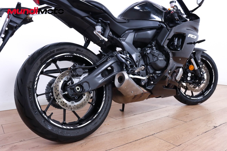 Motorbike image 3