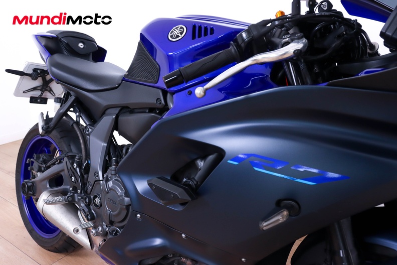 Motorbike image 12
