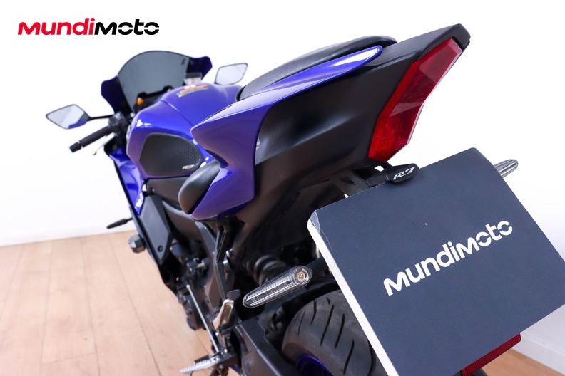 Motorbike image 9