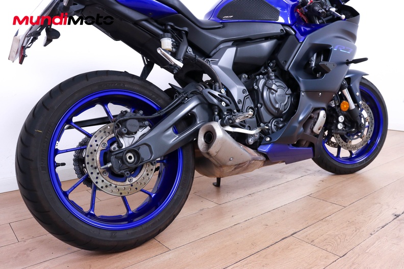 Motorbike image 3