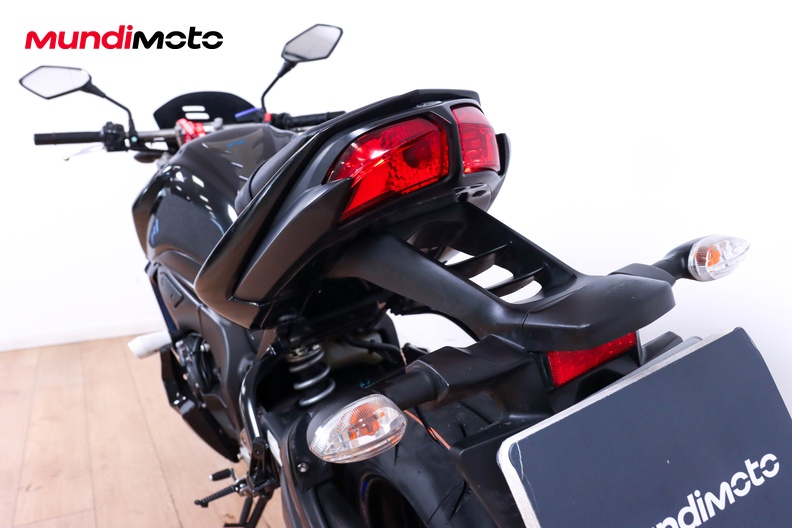 Motorbike image 9