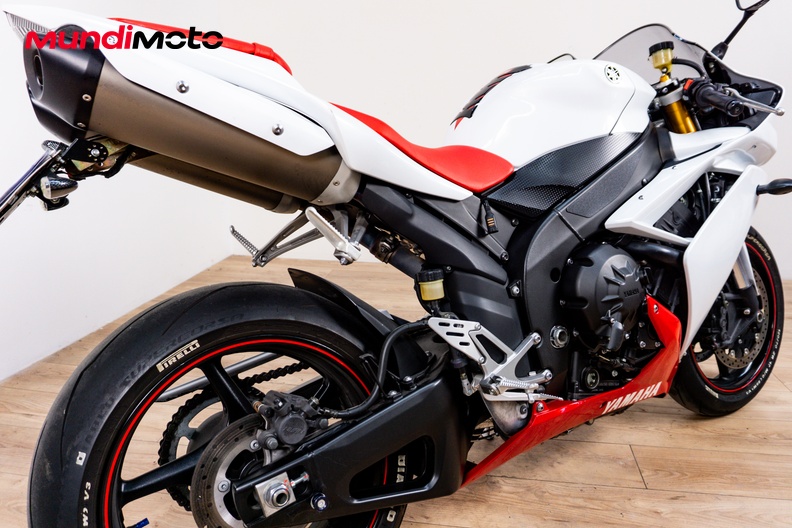 Motorbike image 3