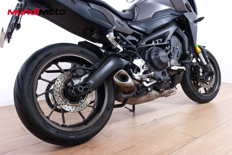 Motorbike image 3