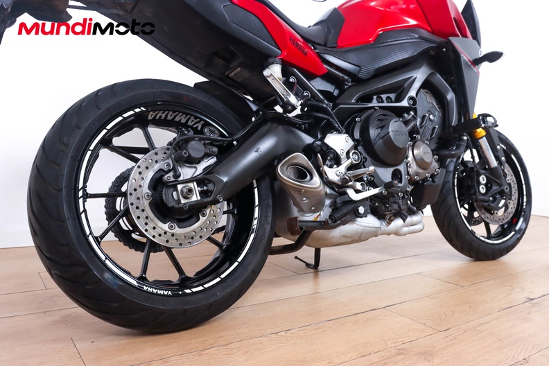 Motorbike image 3
