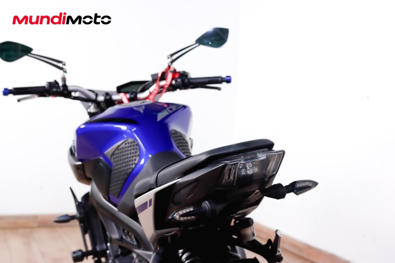 Motorbike image 9