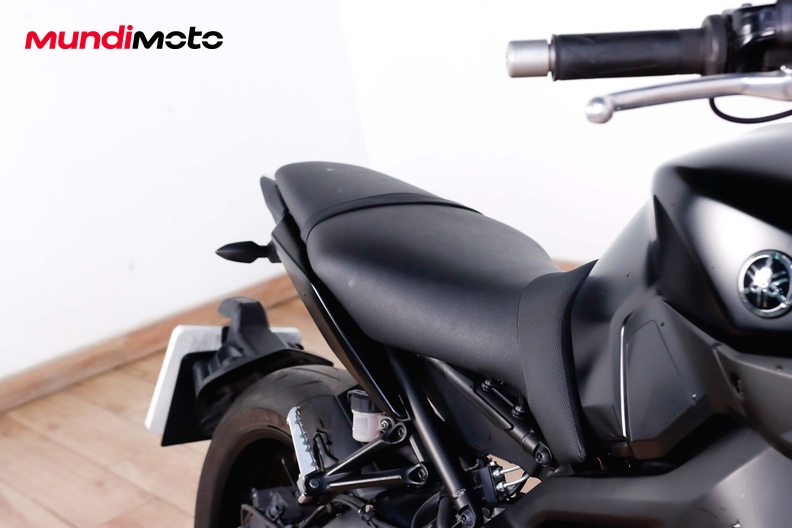Motorbike image 13