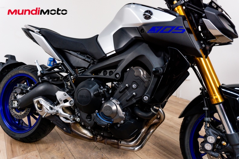 Motorbike image 4