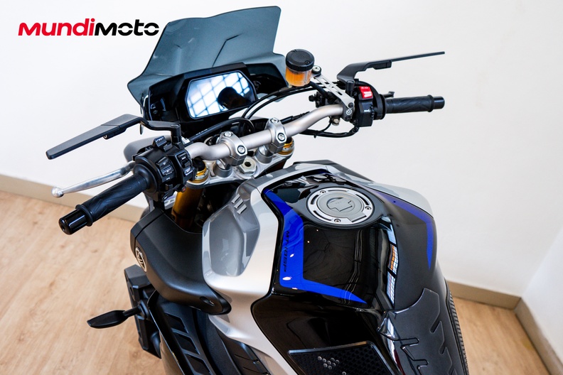 Motorbike image 10