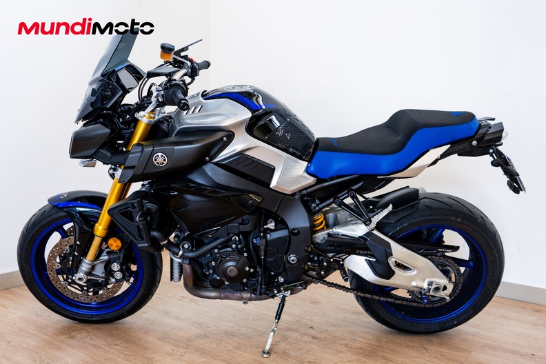 Motorbike image 8