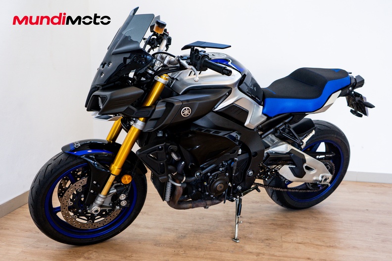 Motorbike image 6
