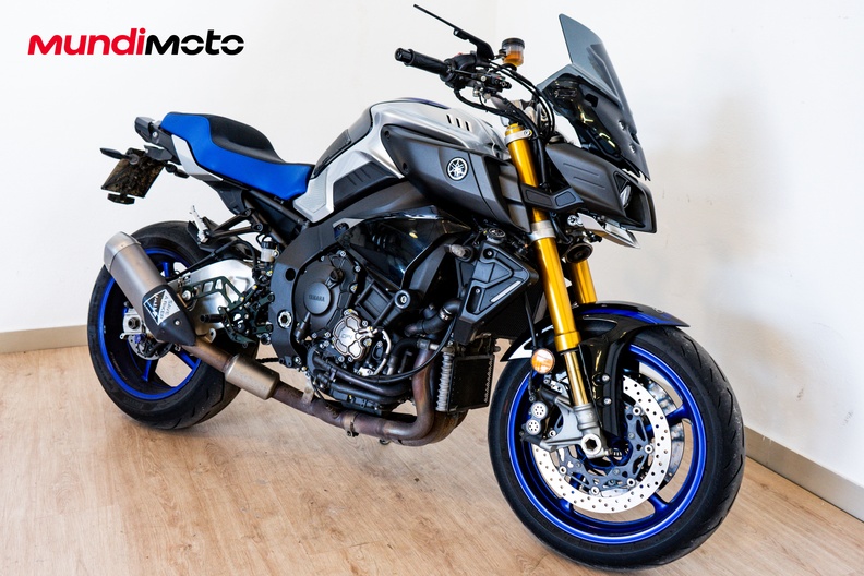 Motorbike image 1