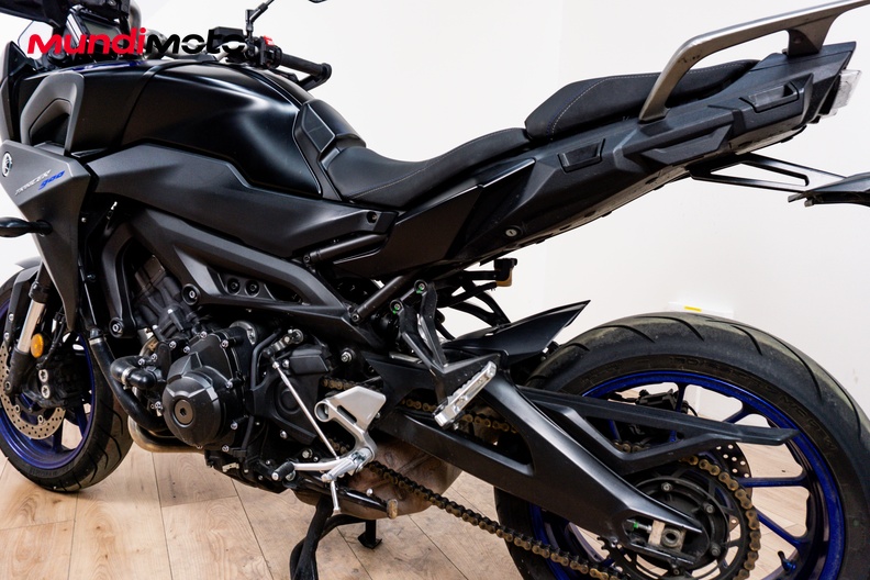 Motorbike image 8