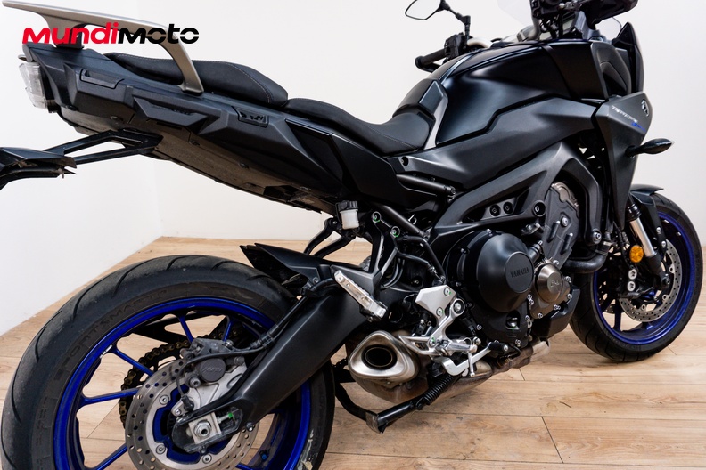 Motorbike image 3
