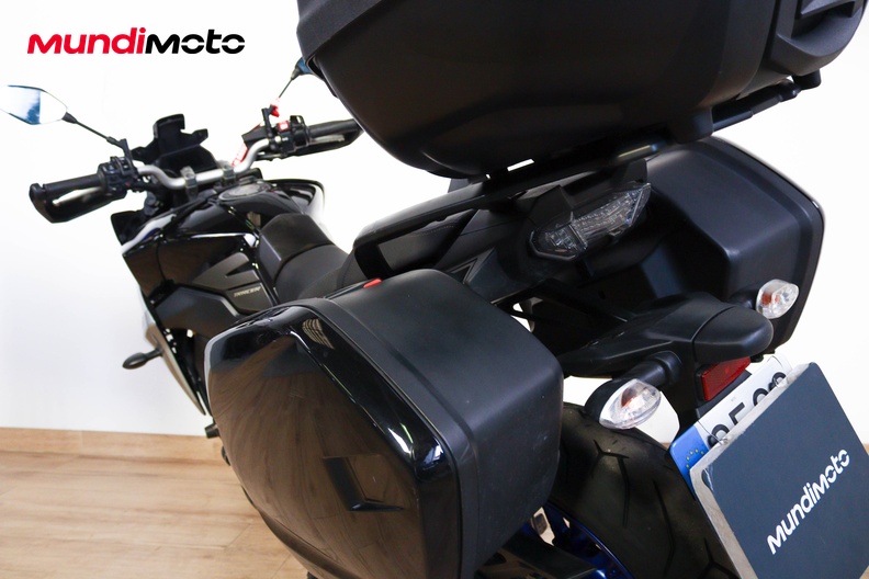 Motorbike image 9
