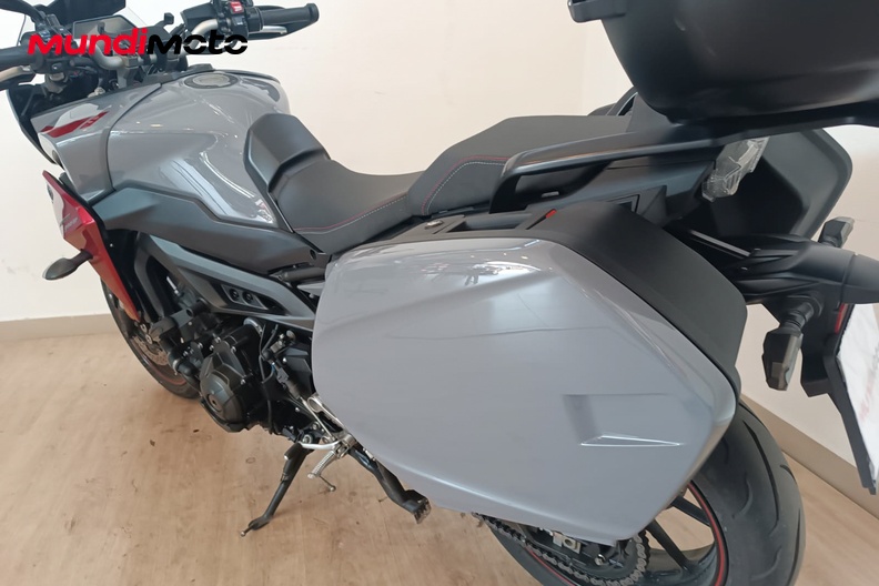 Motorbike image 8