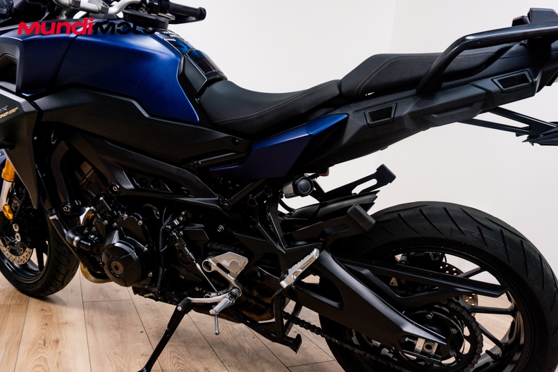 Motorbike image 8